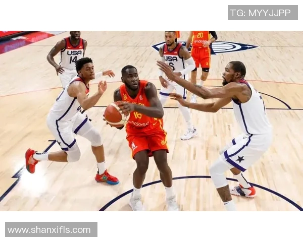 以中锋为核心打造全新战术体系提升球队进攻防守双重优势