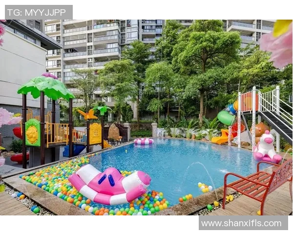 现代泳池设计理念与创新应用探讨打造舒适美观的水上乐园环境